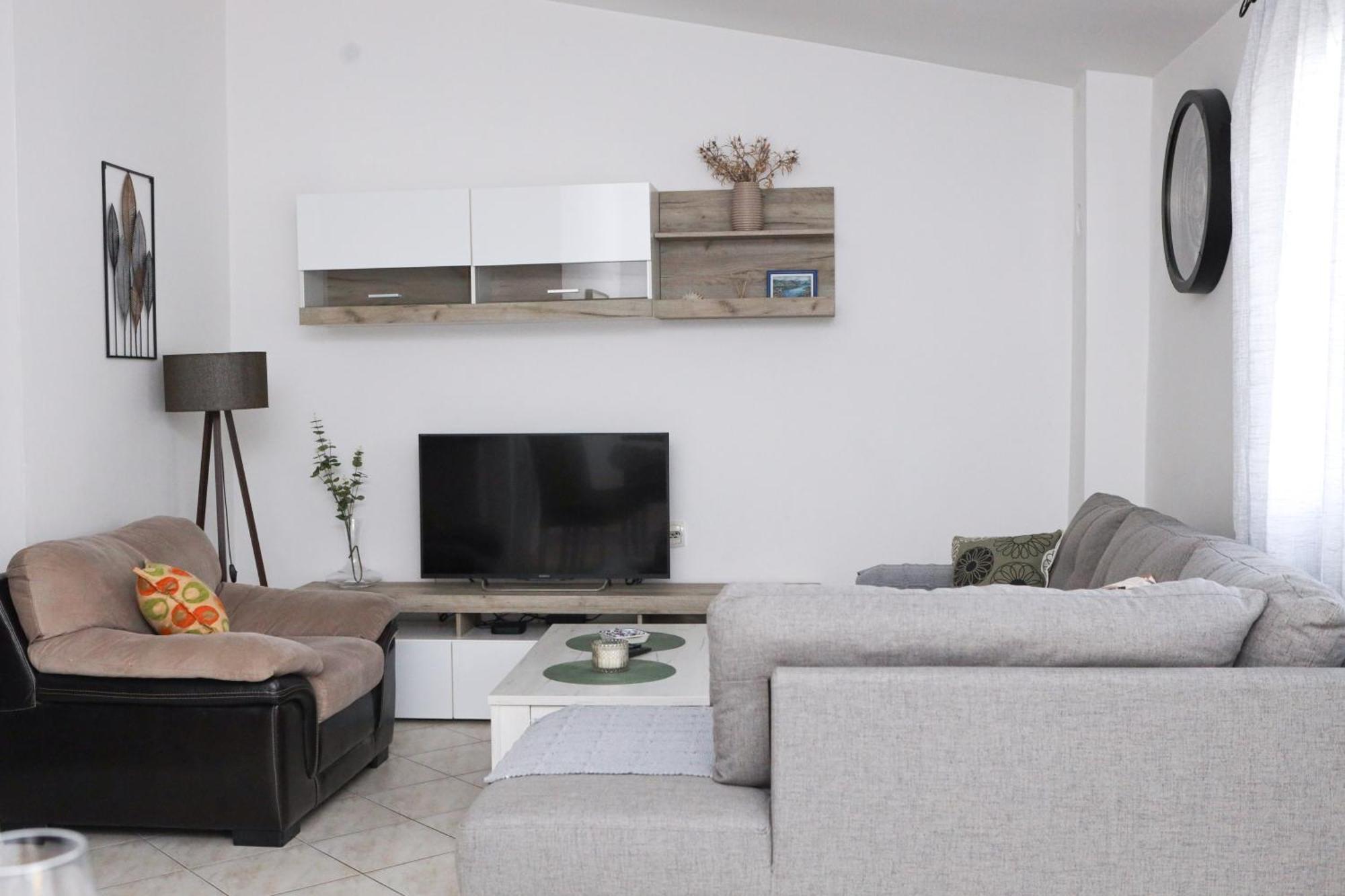 3-Bedroom Apartment With Panoramic Bay Views Kotor Exterior foto