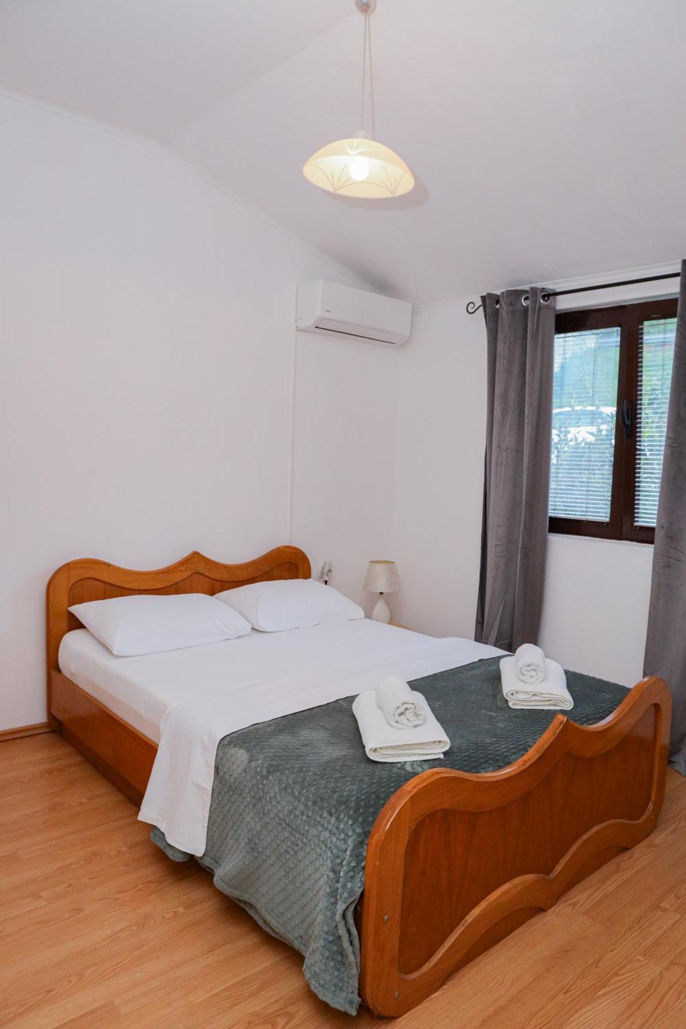 3-Bedroom Apartment With Panoramic Bay Views Kotor Exterior foto